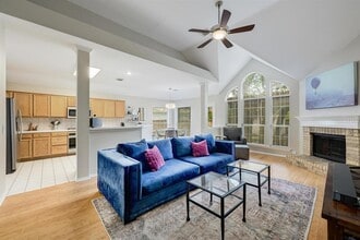Building Photo - 5405 Apache Creek Cove