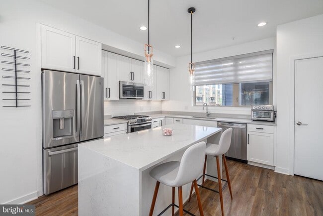 Building Photo - 3101 Riseview Ln