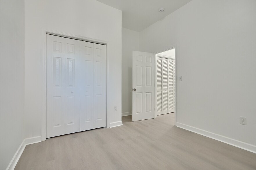 Building Photo - 1931 McCulloh St