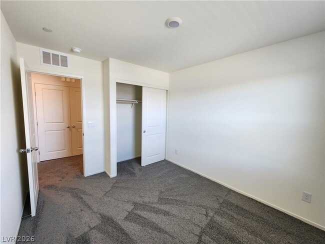 Building Photo - 6062 Lily Gdn St