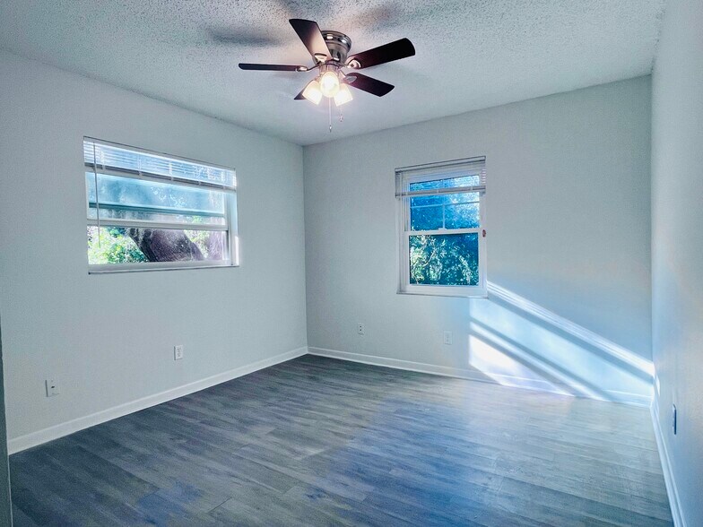 Building Photo - 8202 N MARKS ST