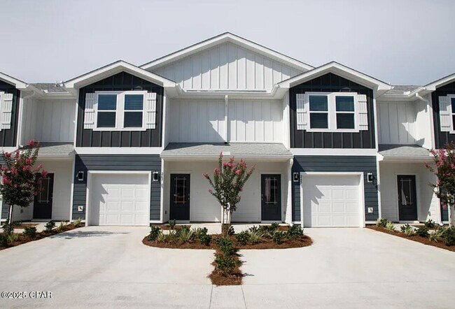 Primary Photo - 205 Palmeras Marinas Ln