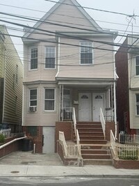 Building Photo - 631 Garfield Ave