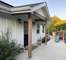 Building Photo - 2130 Lemon Ave