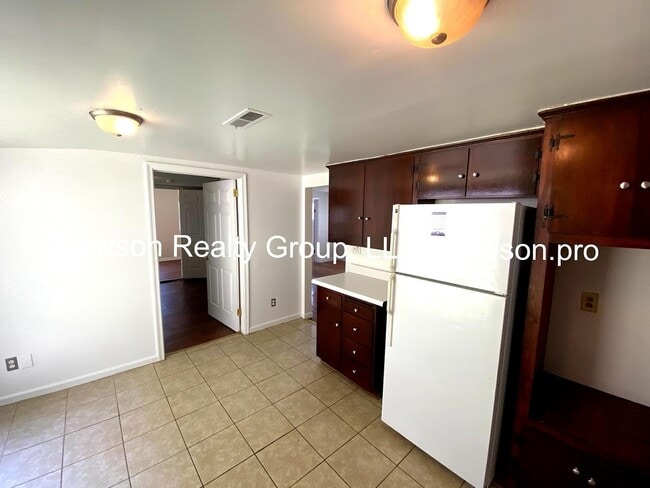 Building Photo - Cozy Three Bedroom Home in Salem with Shed