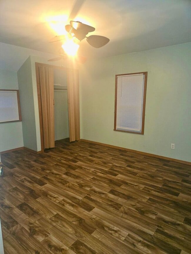 Building Photo - 2 bedroom home in Niles!!