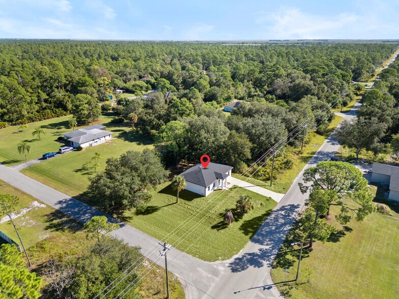 Building Photo - 3501 10th St SW