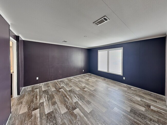 Building Photo - 1601 Quail Run