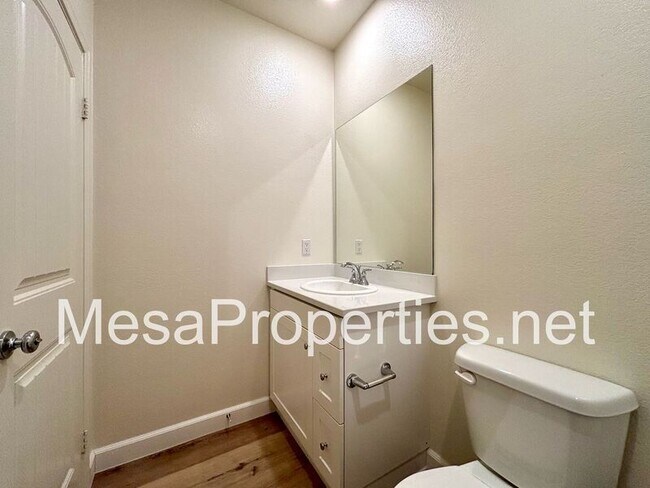 Building Photo - 12594 Ava Loma St