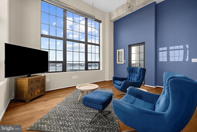 Building Photo - 1200 Steuart St