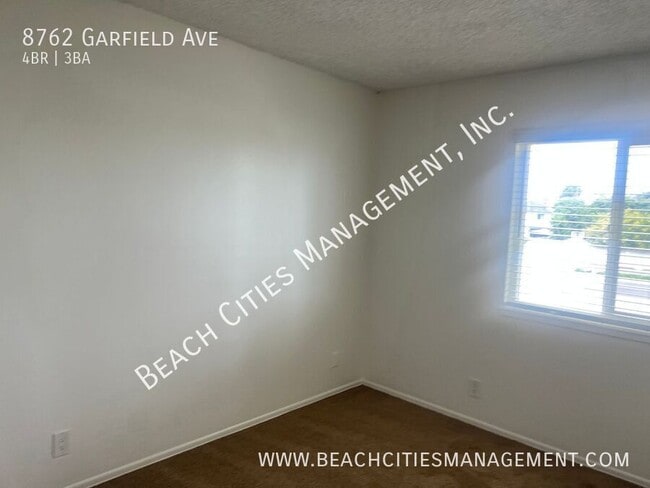 Building Photo - 8762 Garfield Ave