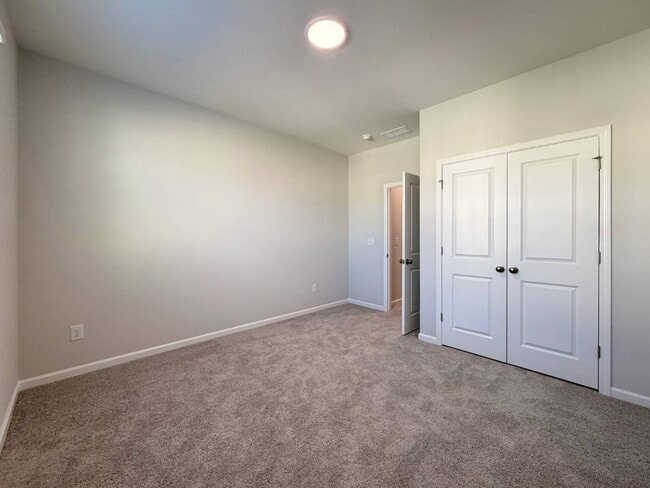 Building Photo - 2459 Englemann Dr