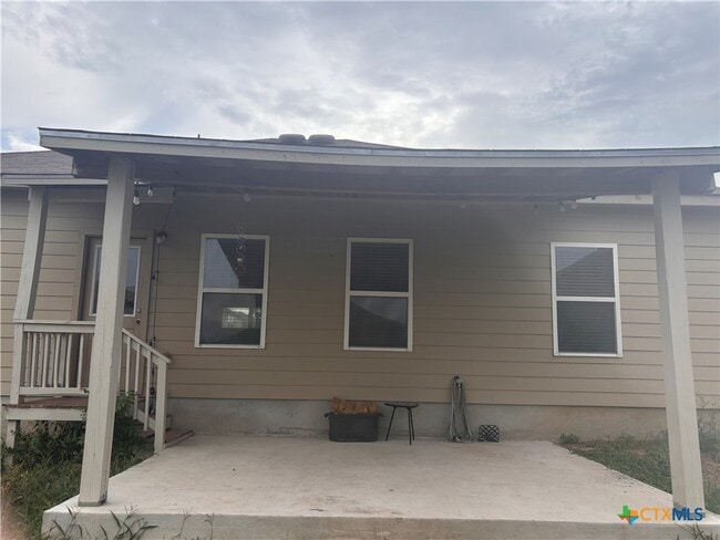 Building Photo - 331 Krieghoff Wy
