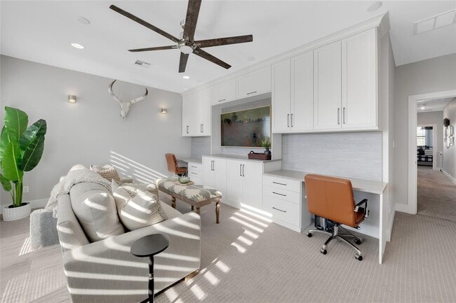 Building Photo - 105 Willow Hill Dr