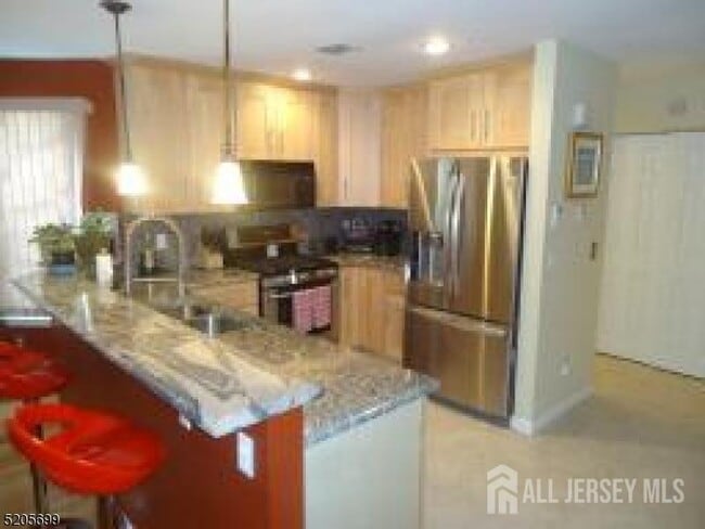 Building Photo - 1001 Worthington Ct