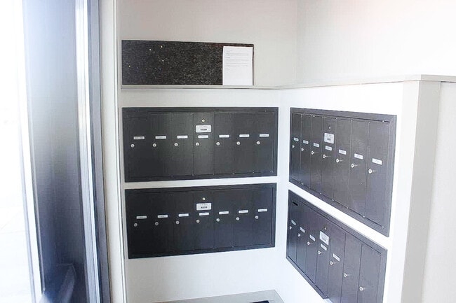 Building Photo - Island City Properties