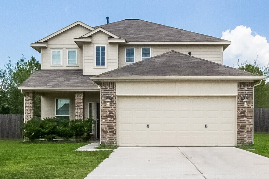 Primary Photo - 15030 Silhouette Ridge Dr