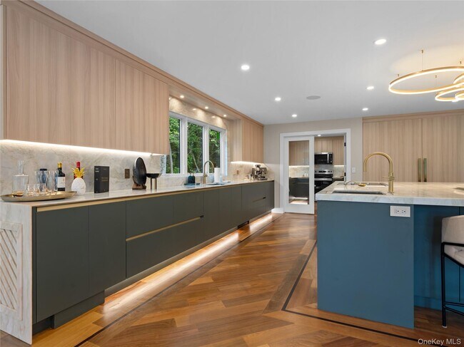 Building Photo - 5 N Hills Rd