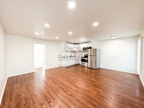 Building Photo - 5611 Fulcher Ave
