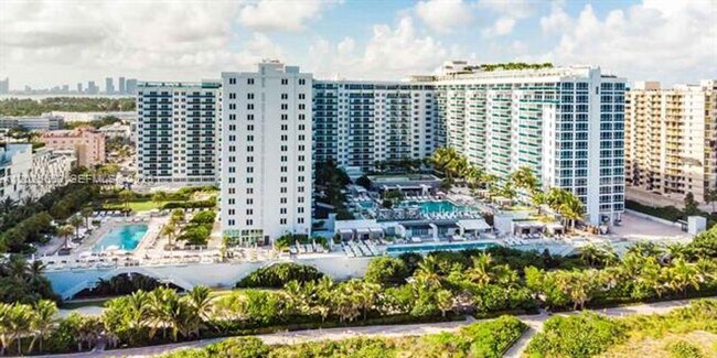Building Photo - 2301 Collins Ave