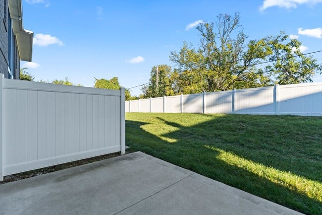 Building Photo - 2BR/2.5BA Townhouse For Rent in Houston Acres with first month 1/2 off!