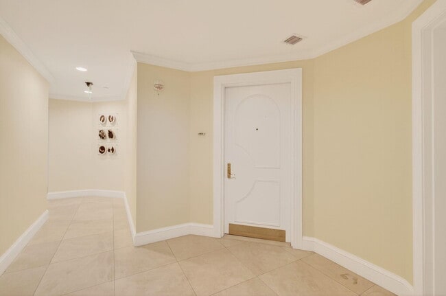 Building Photo - 3700 S Ocean Blvd