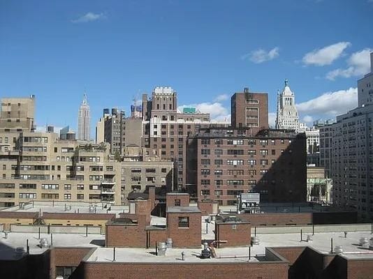Building Photo - 60 E 8th St