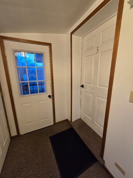 Building Photo - 800 W Walworth St