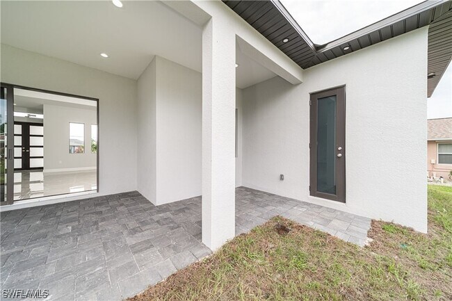 Building Photo - 2509 SW 37th Terrace