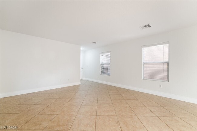 Building Photo - 11119 Tuscolana St