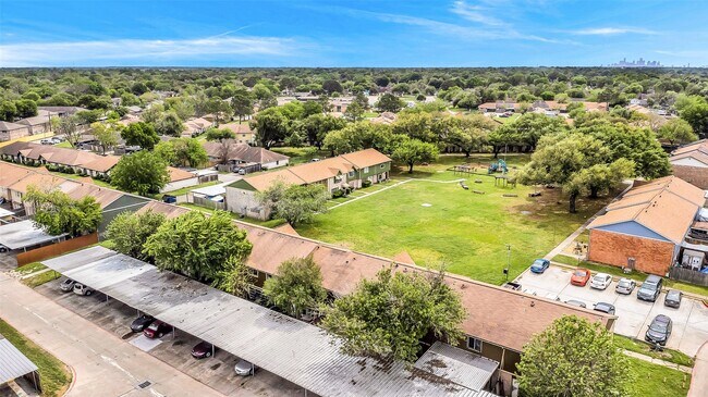 Primary Photo - 15396 Chipman Ln.