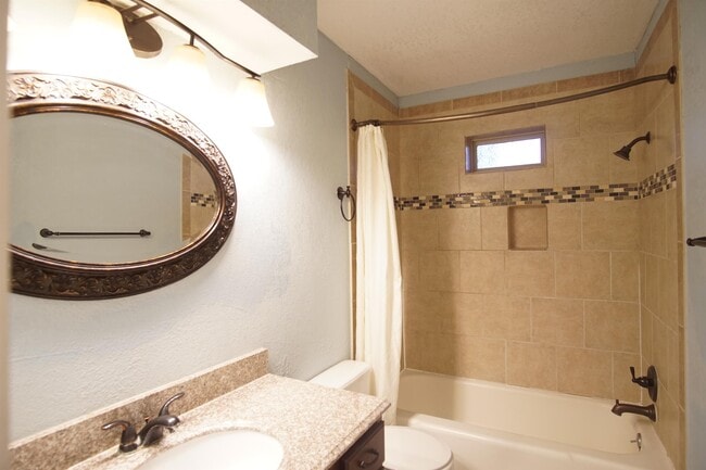 Building Photo - 6419 NW 63rd St