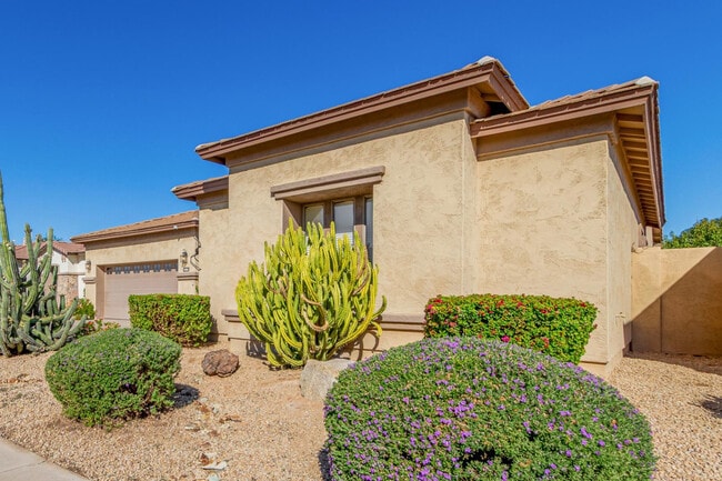 Building Photo - 3084 E Capricorn Way