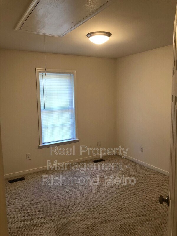 Building Photo - 409 Wilmer Ave
