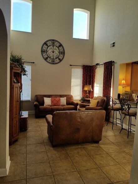 Family Room - 737 Seneca Meadows Rd