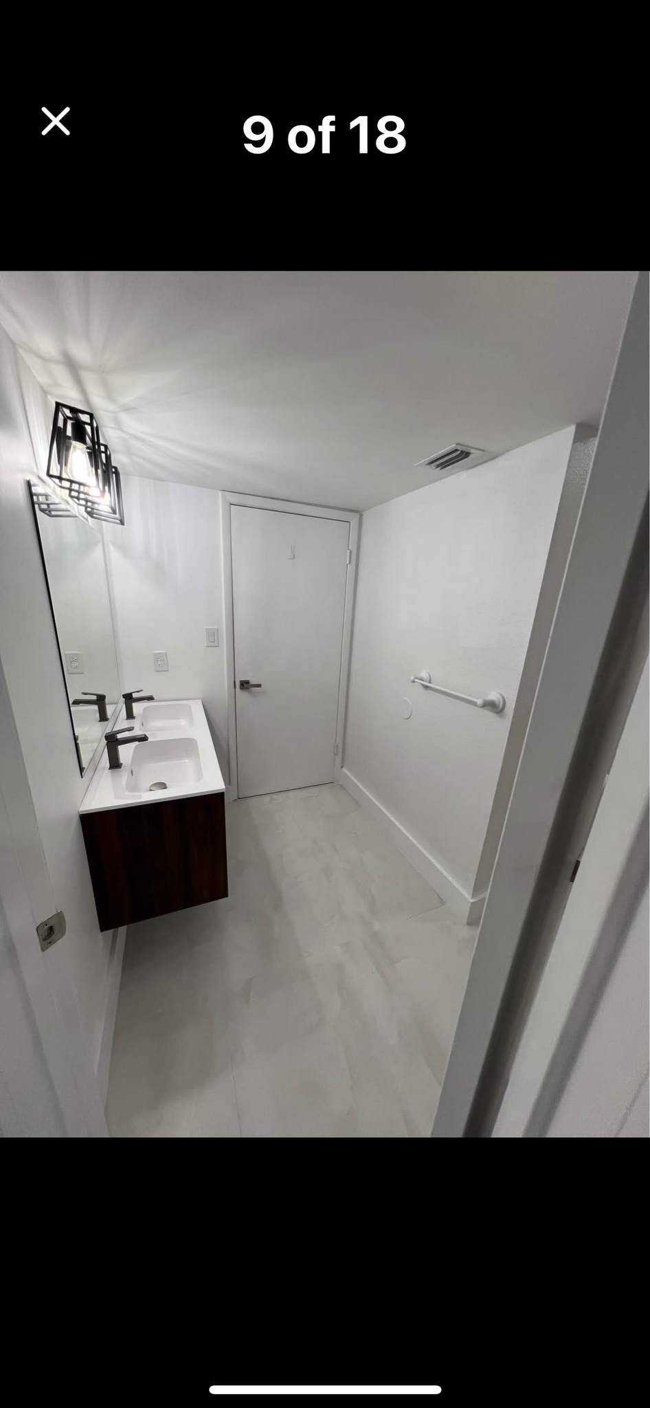 Building Photo - 10500 SW 155th Ct