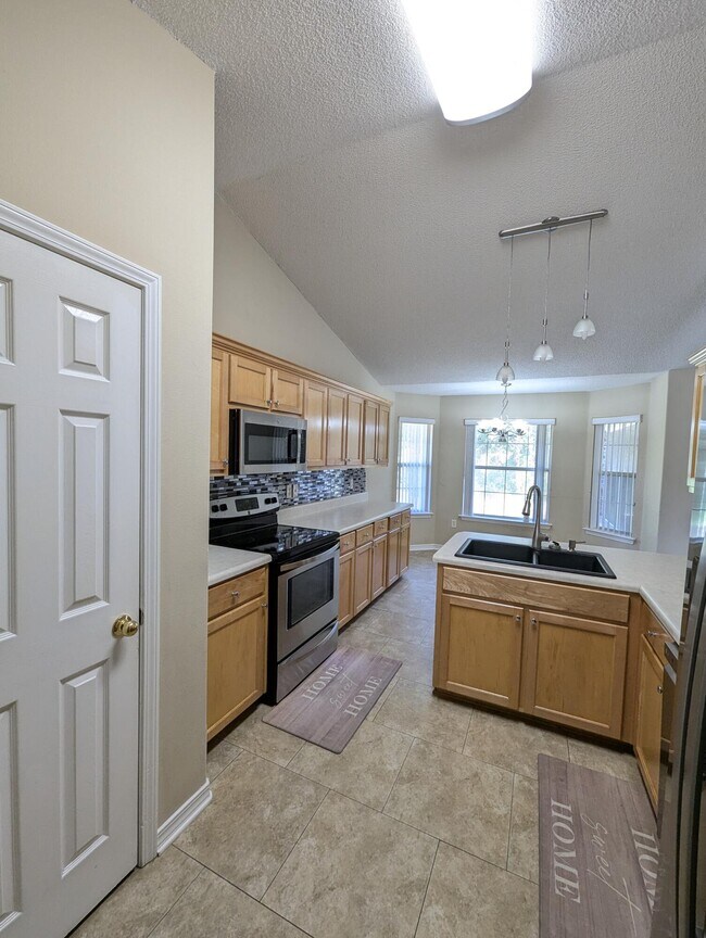 Building Photo - 9708 Parker Lake Cir