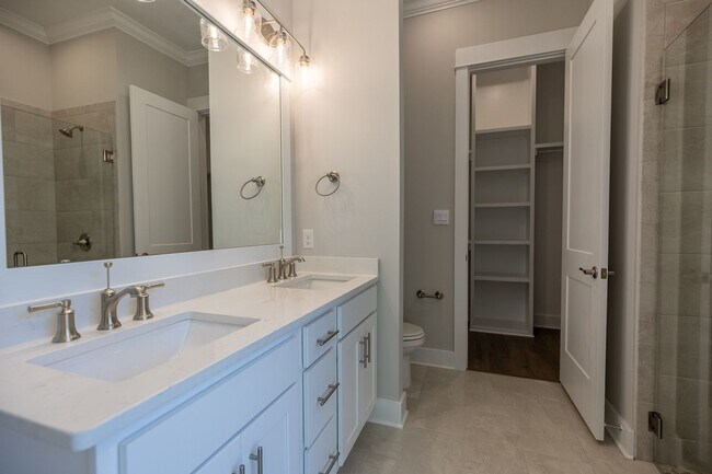 Building Photo - 5 Bedrooms!  Wooded Lot With No Back Neighbors • Luxury Finishes