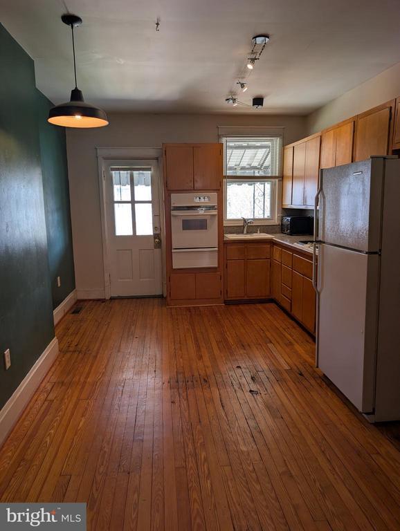 Building Photo - 3135 Tilden Dr