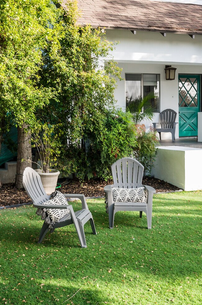 Building Photo - 156 W Peoria St