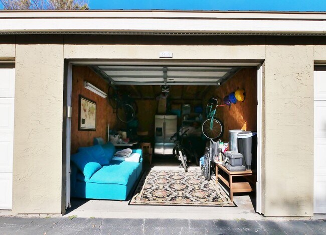 Building Photo - 19 Arbor Club Dr