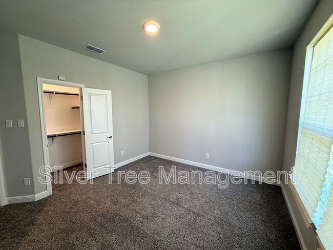 Building Photo - 10921 Rockchapel Dr