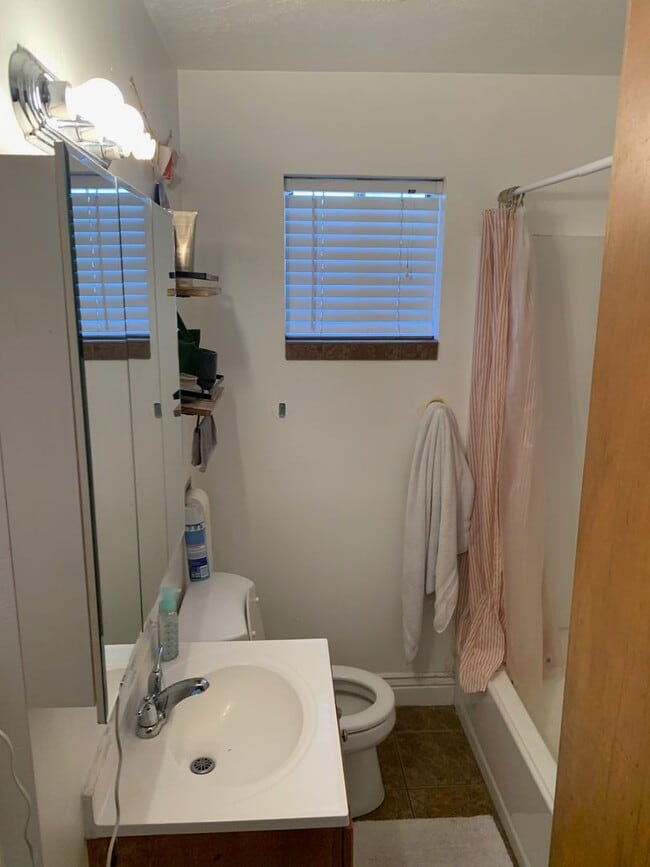 Building Photo - 1 Shared Spot Available for Fall 2026