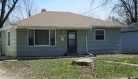 Building Photo - 2 Bedroom 1 Bathroom House