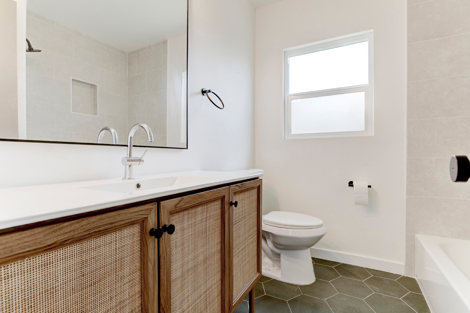 Building Photo - 8051 Etiwanda Ave