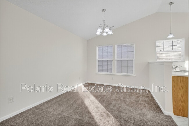 Building Photo - 439 Venus Dr