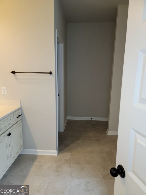 Building Photo - 275 S Ridge