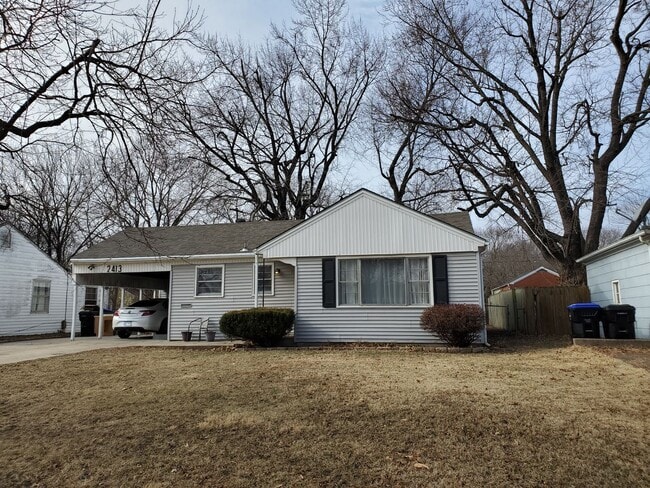 Building Photo - Immaculate 3BR home near parks and trails, eateries and quick highway access