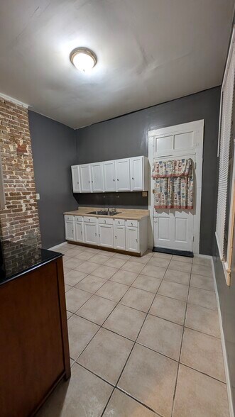 Building Photo - 3109 Milan St