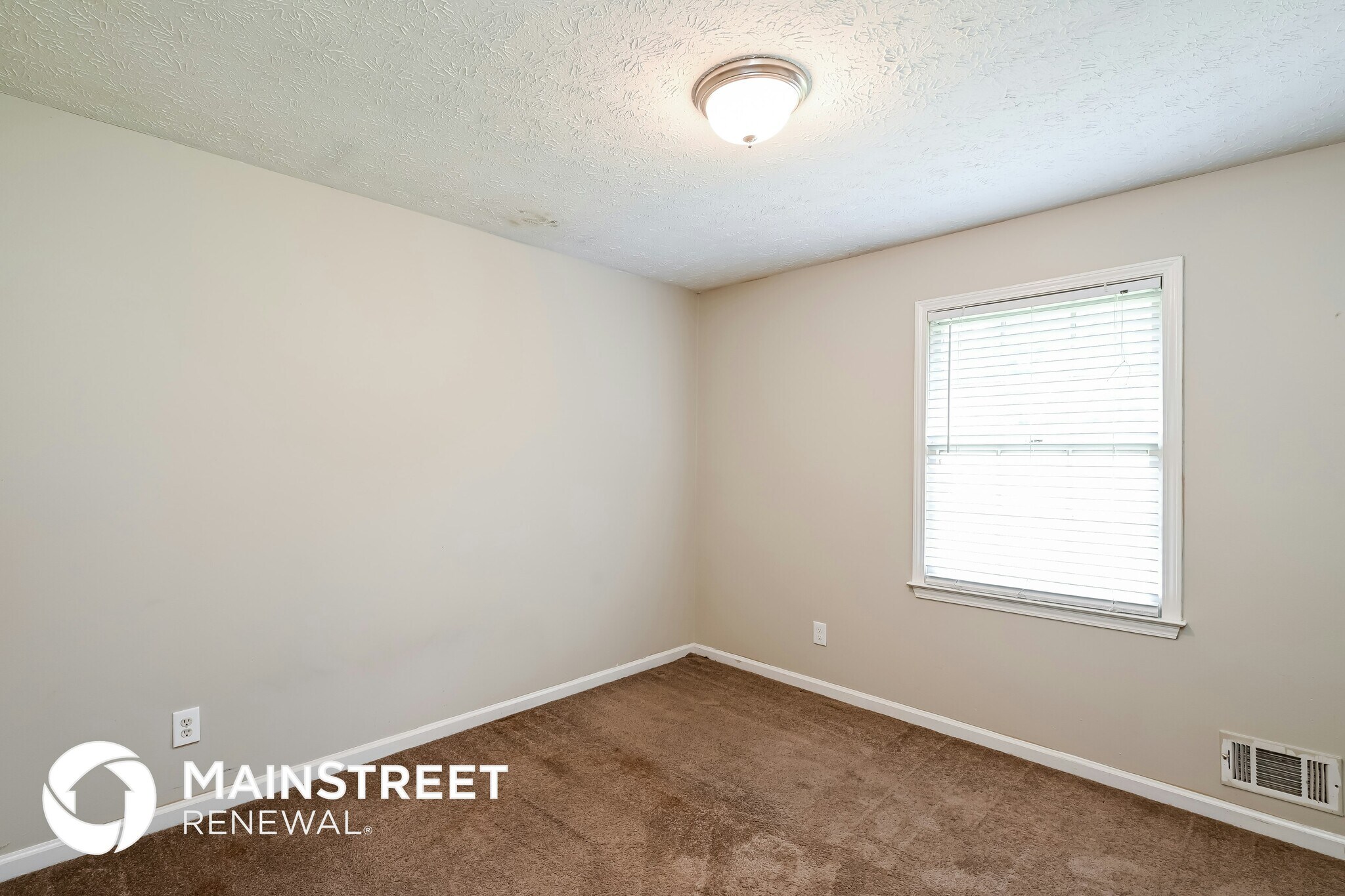 Building Photo - 3338 Mansfield Ln